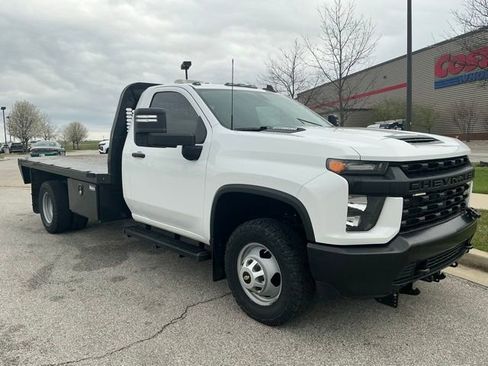 Used 2020 Chevrolet Silverado 3500 W/T w/ WT Convenience Package image 2