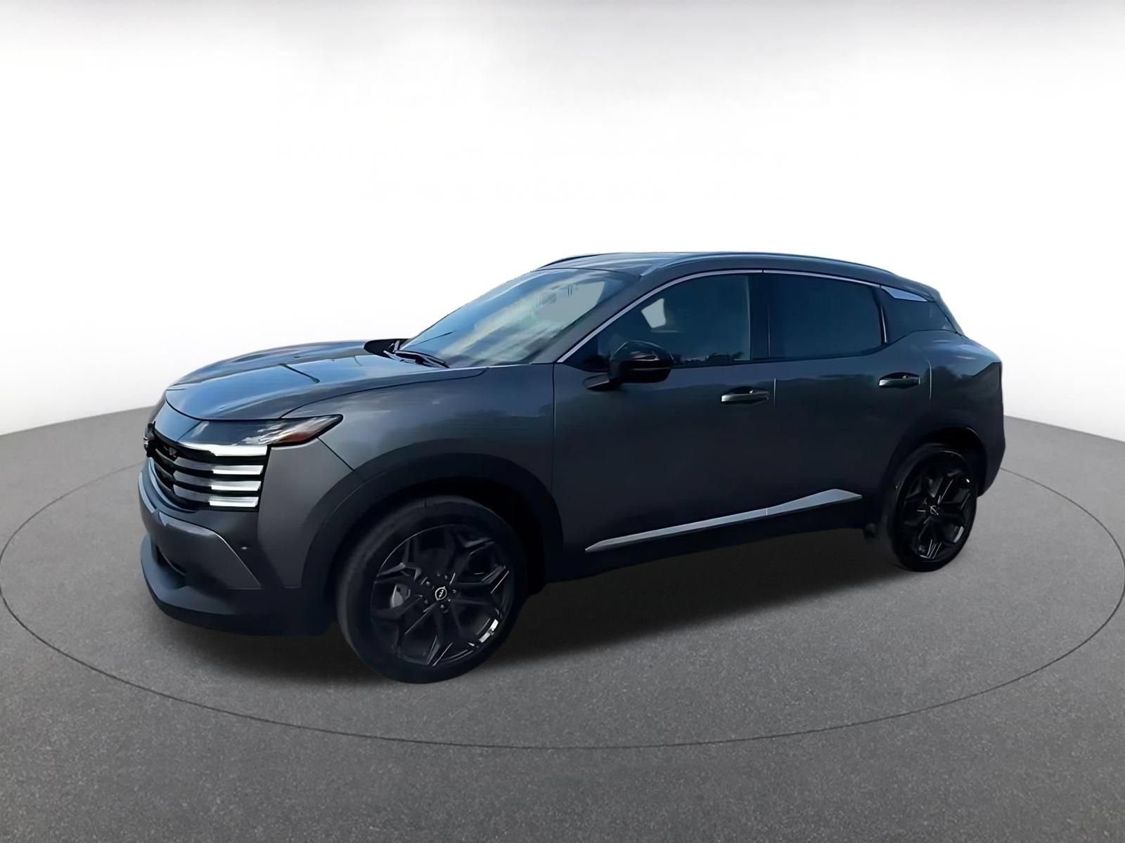 Used 2026 Nissan Kicks SR FWD image 7
