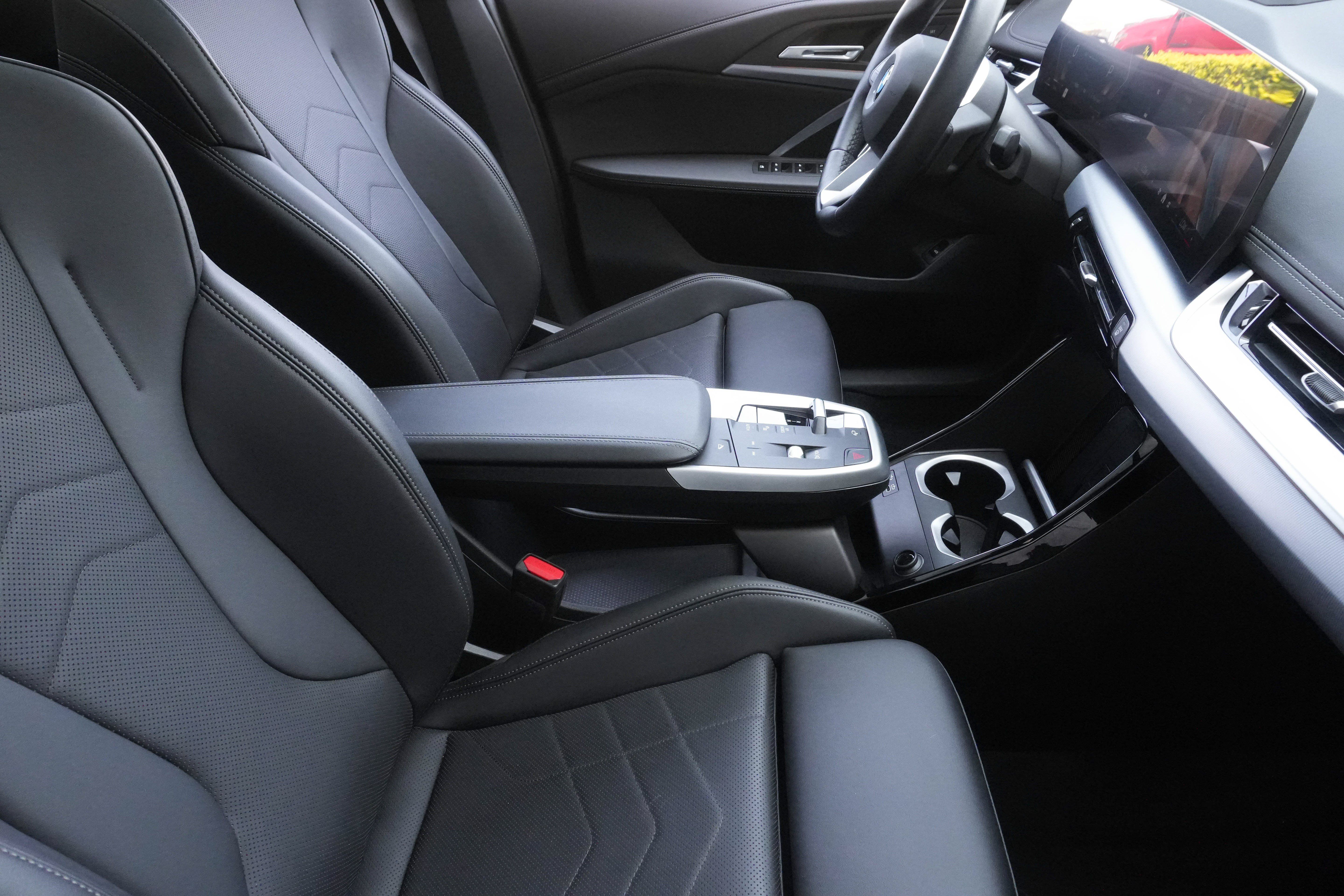 Certified 2025 BMW X1 xDrive28i AWD/4WD image 13