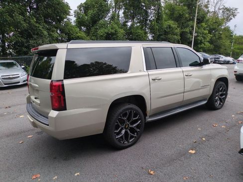 Used 2016 Chevrolet Suburban LT AWD/4WD image 5