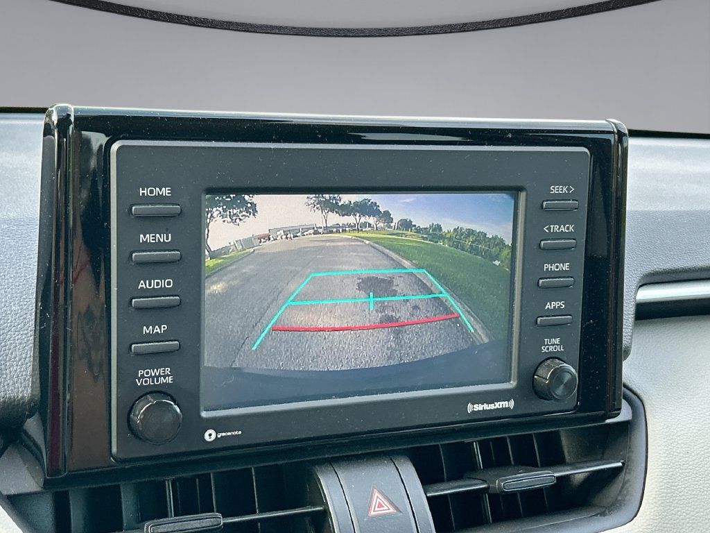 Used 2021 Toyota RAV4 XLE FWD image 24