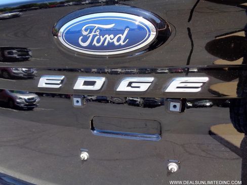 Used 2024 Ford Edge SEL w/ Convenience Package AWD/4WD image 5