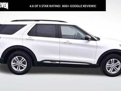 Used 2022 Ford Explorer XLT w/ Equipment Group 202A image 5