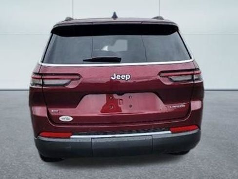Used 2022 Jeep Grand Cherokee L Laredo w/ Luxury Tech Group I RWD image 5