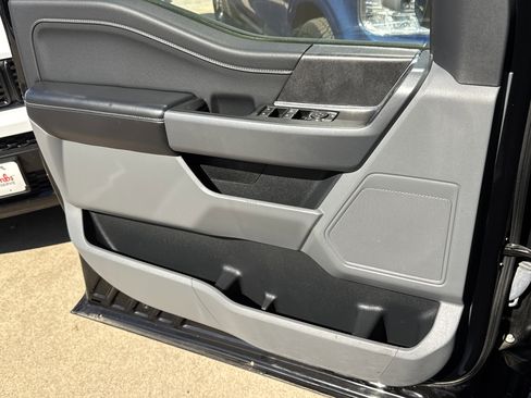 Used 2024 Ford F150 XLT w/ Mobile Office Package image 24