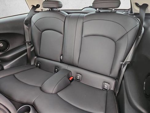 Used 2024 MINI Cooper S image 18