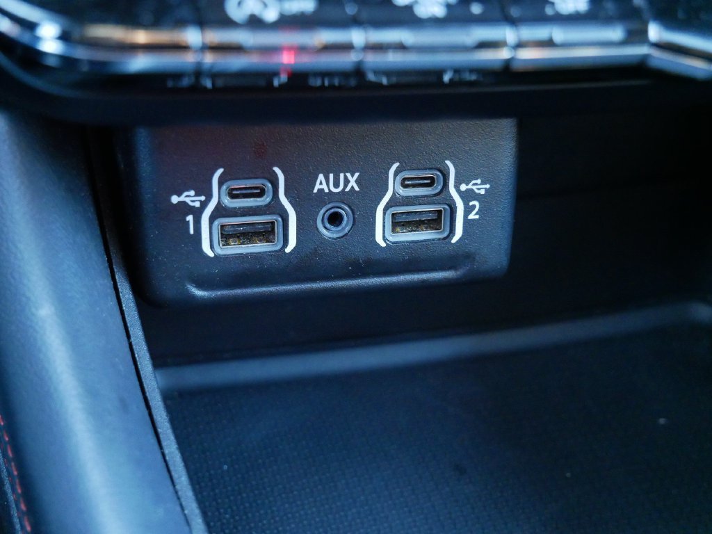 Used 2024 Dodge Durango GT AWD/4WD image 23