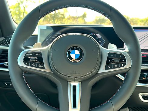 New 2026 BMW X5 M60i AWD/4WD image 17