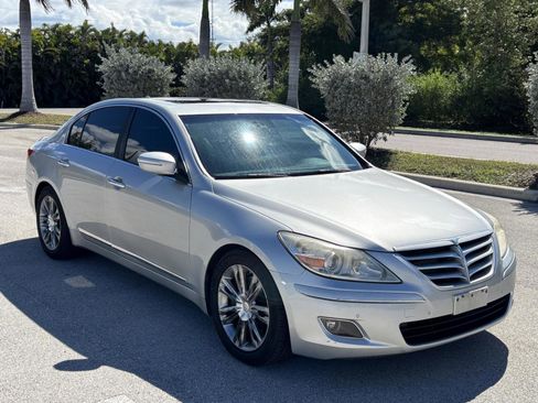 Used 2009 Hyundai Genesis 4.6 w/ Technology Pkg 5 image 3