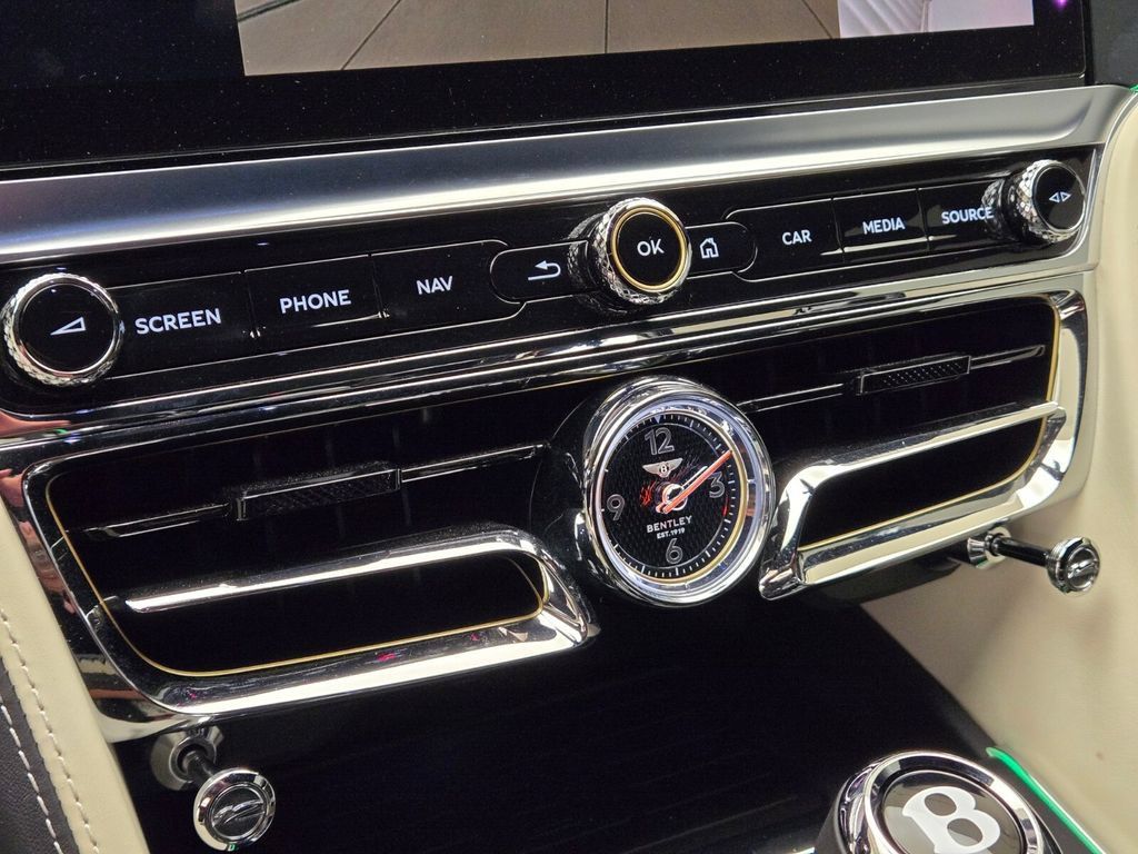 Certified 2024 Bentley Flying Spur W12 AWD/4WD image 43