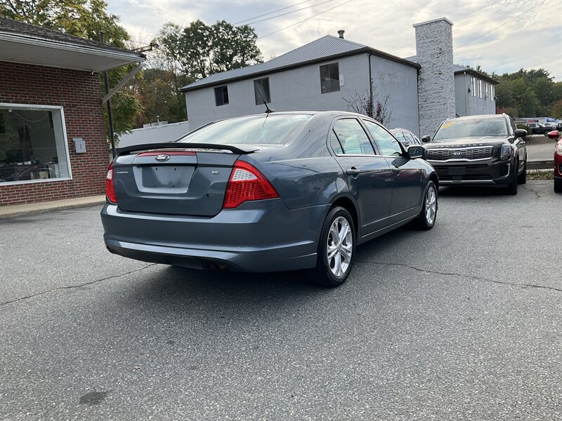 Used 2012 Ford Fusion SE FWD image 5