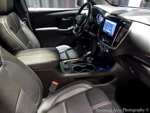 Used 2022 Chevrolet Traverse RS image 39