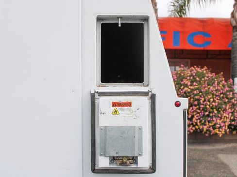 Used 2014 Ford E-350 and Econoline 350 Super Duty w/ Power Windows & Locks Group image 11