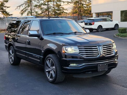 Used 2016 Lincoln Navigator L Select image 5
