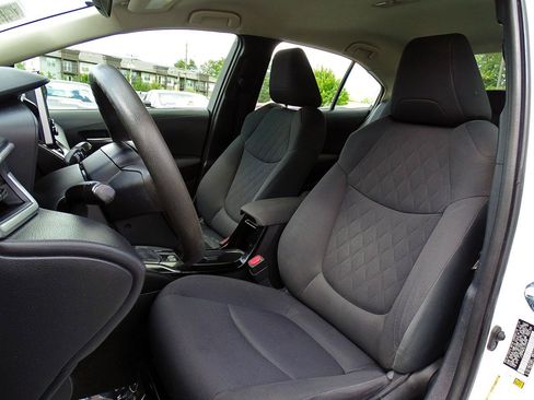 Used 2020 Toyota Corolla LE FWD image 14