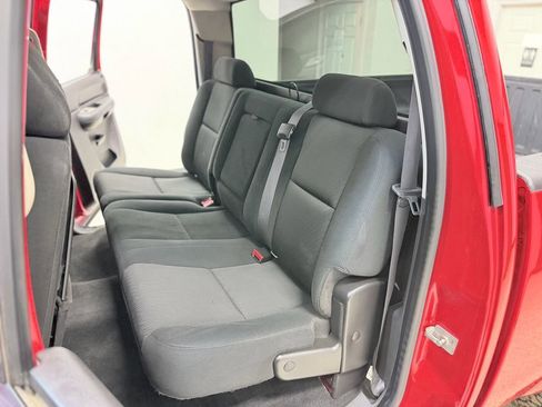 Used 2011 Chevrolet Silverado 3500 LT image 34