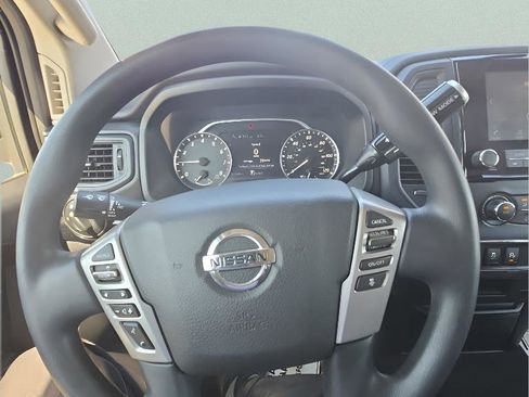 Used 2022 Nissan Titan SV w/ Accessory Utility Package RWD image 15