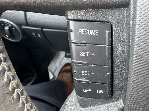 Used 2009 Ford Edge Limited image 18