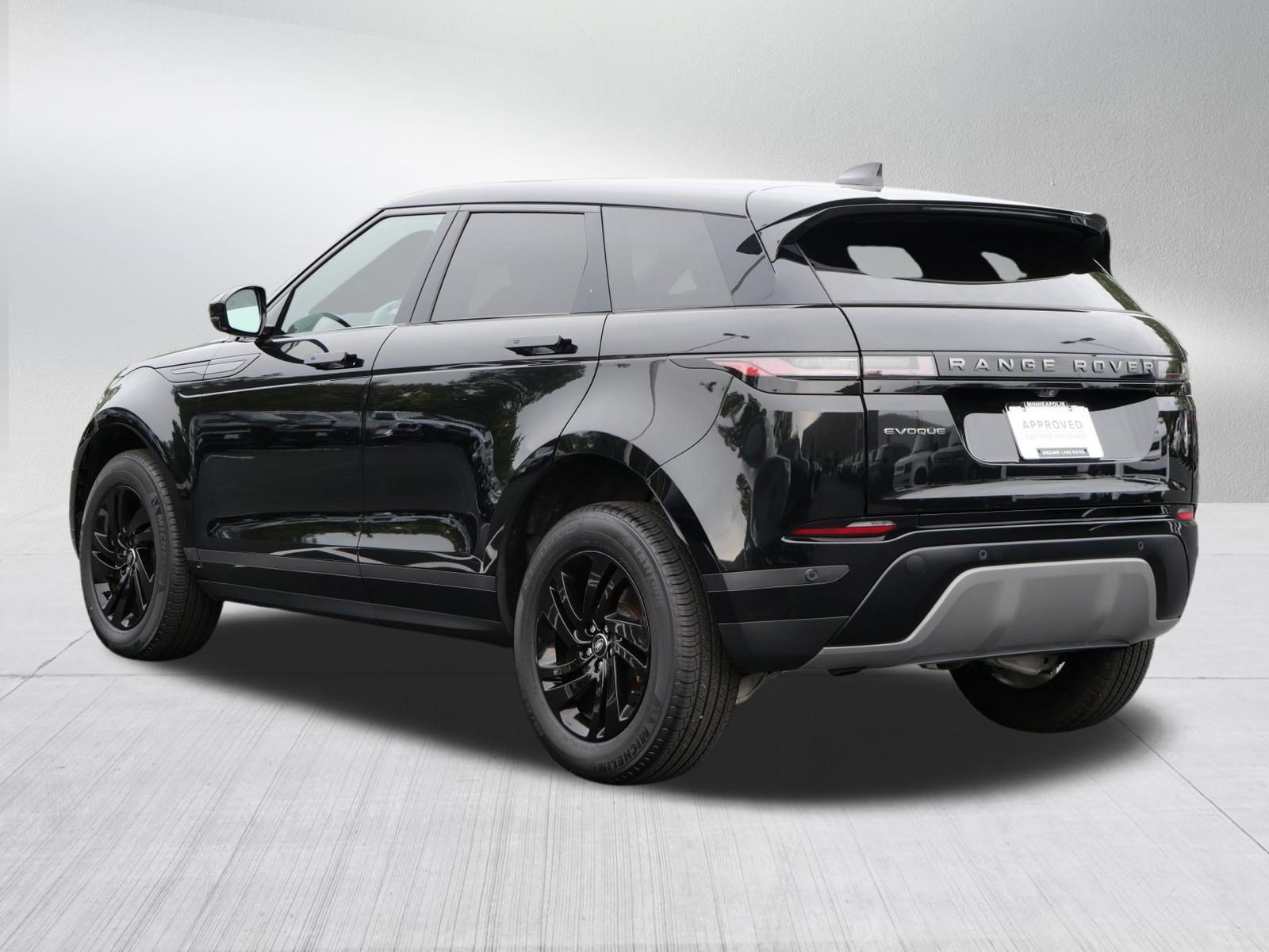Used 2025 Land Rover Range Rover Evoque S AWD/4WD image 3