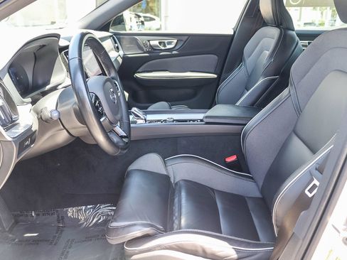 Used 2024 Volvo S60 B5 Plus w/ Climate Package AWD/4WD image 20
