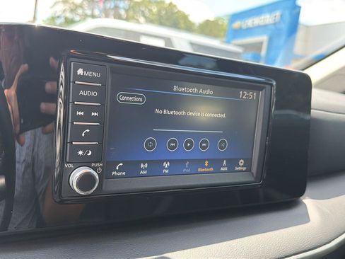 Used 2025 Nissan Kicks S FWD image 23