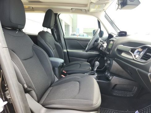 Used 2023 Jeep Renegade Altitude w/ Sun/Sound Group AWD/4WD image 18