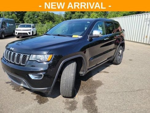 Used 2019 Jeep Grand Cherokee Limited w/ Trailer Tow Group IV AWD/4WD image 7