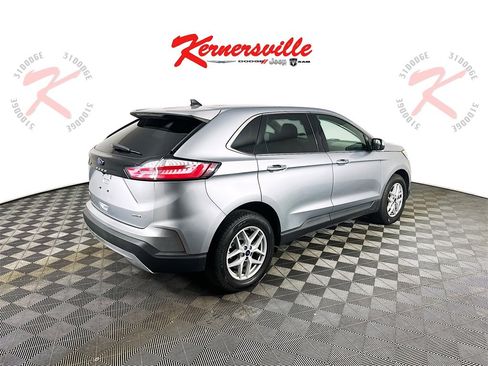 Used 2022 Ford Edge SEL image 7