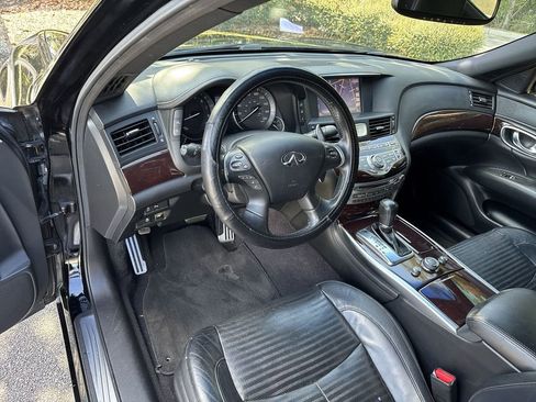 Used 2013 INFINITI M37 w/ Premium Pkg image 12