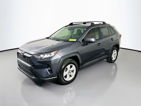 Used 2021 Toyota RAV4 XLE w/ Convenience Package AWD/4WD image 3