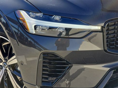 Used 2023 Volvo XC60 T8 Ultimate image 35