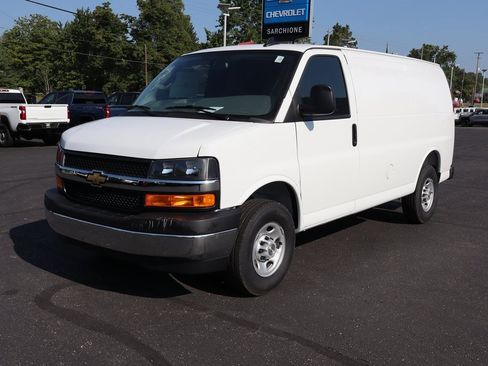 New 2025 Chevrolet Express 2500 Work Van w/ Driver Convenience Package image 23