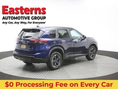 Used 2024 Nissan Rogue SV AWD/4WD image 40
