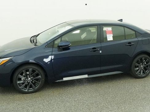 New 2026 Toyota Corolla SE image 18