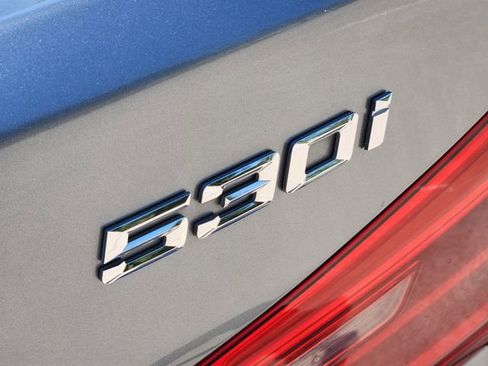 Used 2020 BMW 530i w/ Premium Package RWD image 12