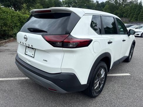 Used 2023 Nissan Rogue S AWD/4WD image 7
