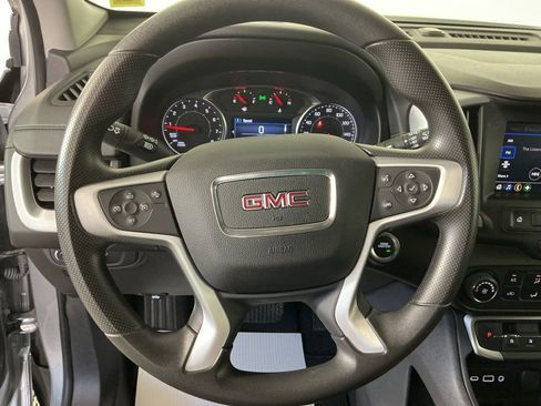 Used 2024 GMC Terrain SLE image 15