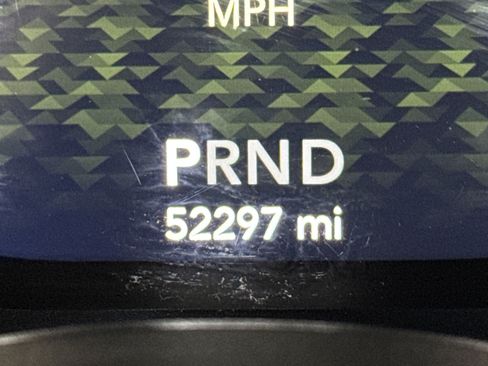 Used 2018 Jeep Wrangler Unlimited Sahara image 25