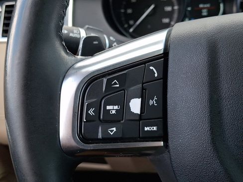 Used 2018 Land Rover Discovery Sport HSE AWD/4WD image 21