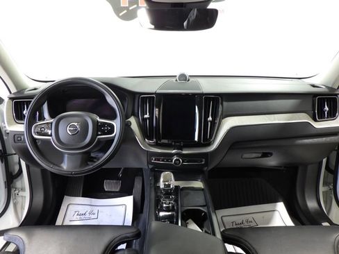 Used 2022 Volvo XC60 B6 Inscription w/ Advanced Package image 11