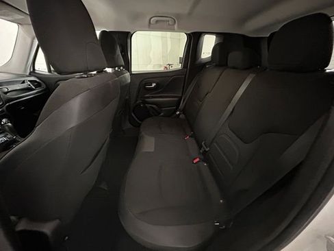 Used 2017 Jeep Renegade Altitude image 19