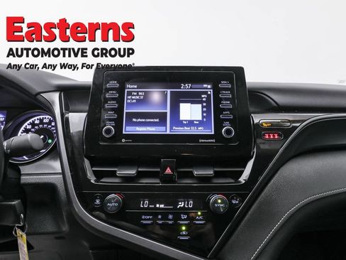 Used 2024 Toyota Camry SE FWD image 12