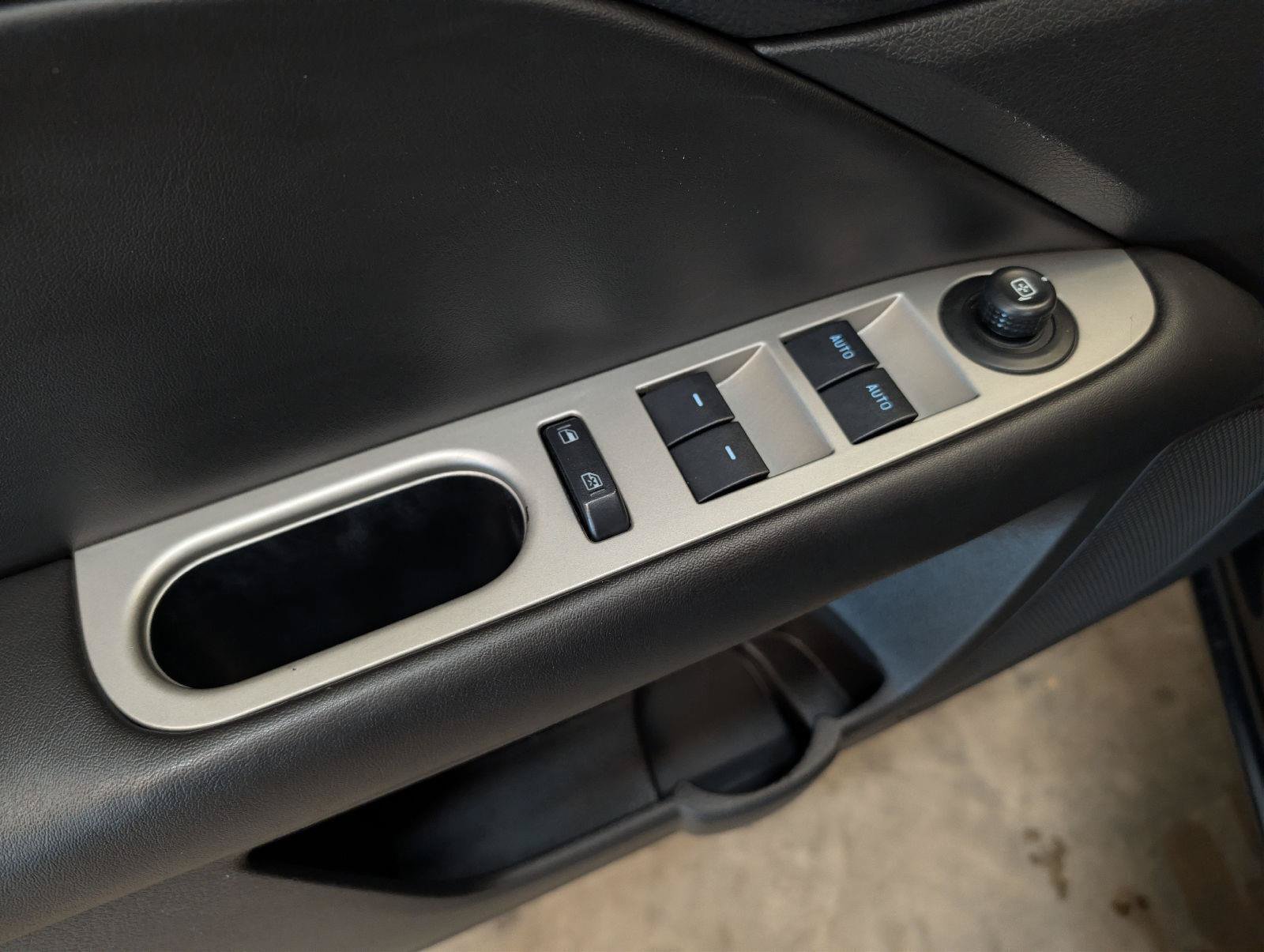 Used 2012 Ford Fusion SEL FWD image 19