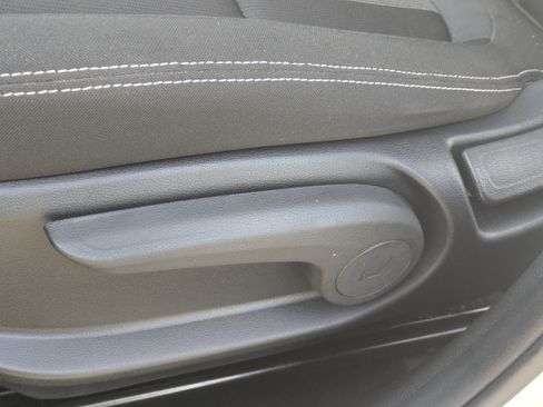 Certified 2024 Hyundai Venue SEL image 21