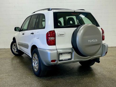 Used 2004 Toyota RAV4 2WD image 3