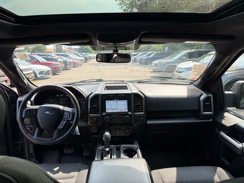 Used 2018 Ford F150 XLT w/ Equipment Group 302A Luxury AWD/4WD image 7
