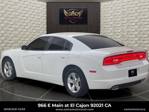 Used 2013 Dodge Charger SE image 9