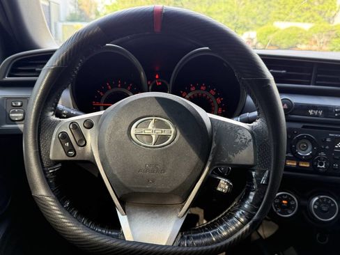 Used 2012 Scion tC FWD image 28