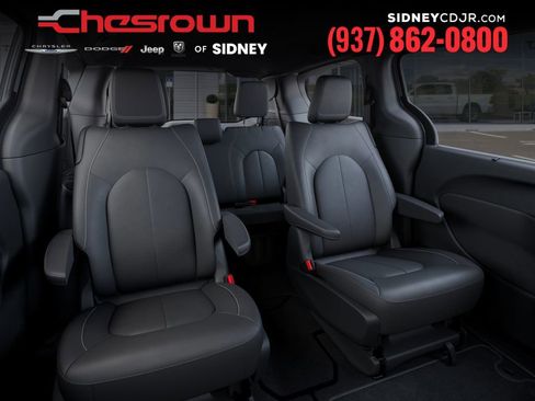 New 2026 Chrysler Pacifica Select image 15