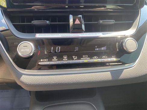 Used 2024 Toyota Corolla LE image 27